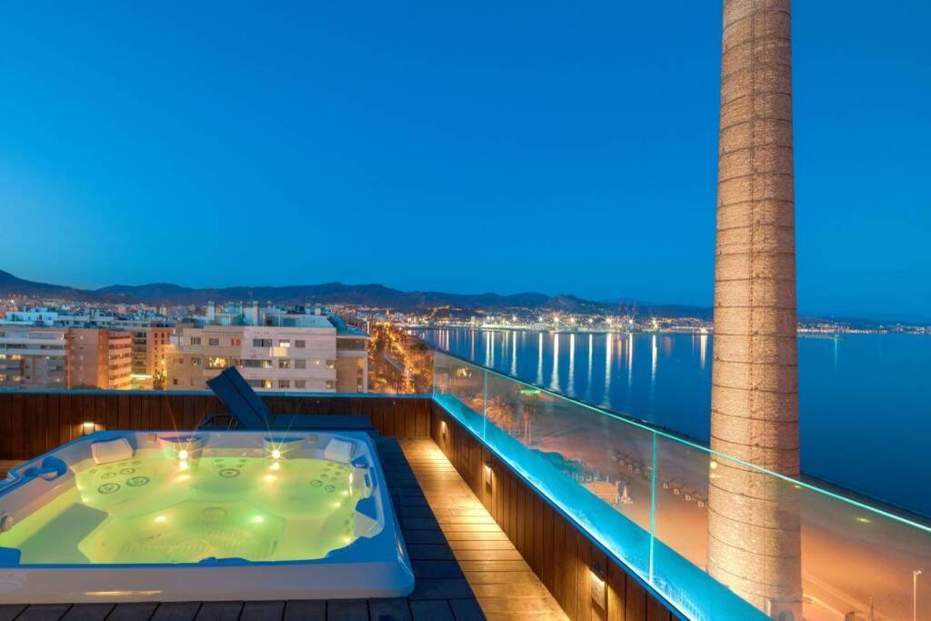 D&R Penthouse On The Beach Apartment Malaga Exterior photo